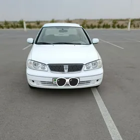 Nissan Sunny 2004