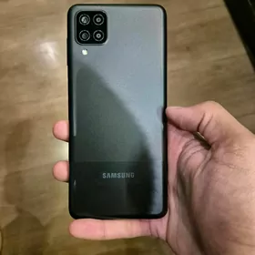 Samsung Galaxy M12