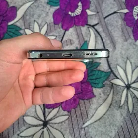 Infinix hot40i
