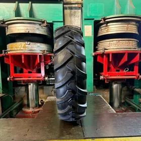Traktor  480/70R34 15.5/-38