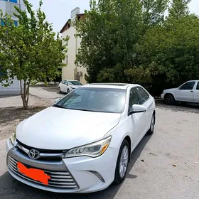 Toyota Camry 2017