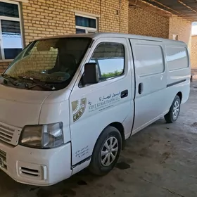 Nissan Urvan 2005