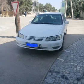 Toyota Camry 2001