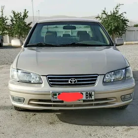 Toyota Camry 1999