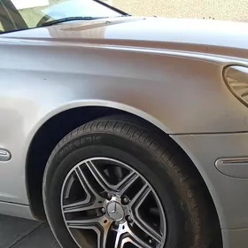 Mercedes-Benz C-Class 2003