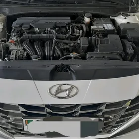 Hyundai Elantra 2020