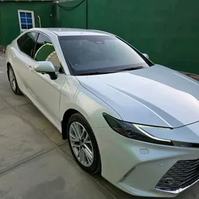 Toyota Camry 2024