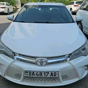 Toyota Camry 2017