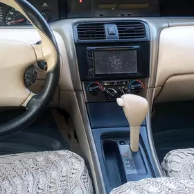 Toyota Avalon 2000