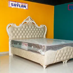 Spalny bazaly matras.Кровать