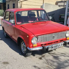 Lada 2111 1985