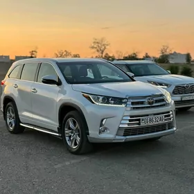 Toyota Highlander 2018