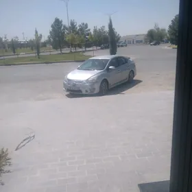 Nissan Sentra 2012