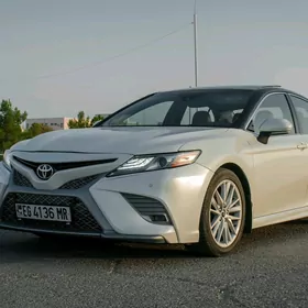 Toyota Camry 2018