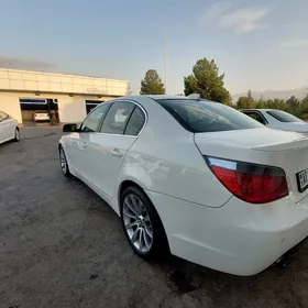 BMW E60 2004