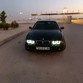 BMW E39 2000