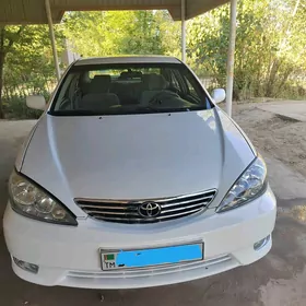 Toyota Camry 2005