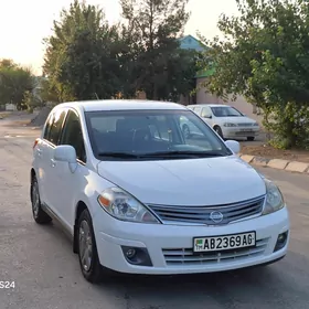 Nissan Versa 2010