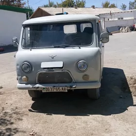 UAZ 2206 2001