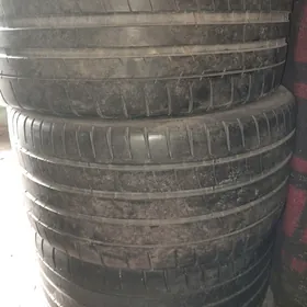 235.55.20.2.шт.GOOD YEAR Покри