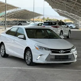 Toyota Camry 2015