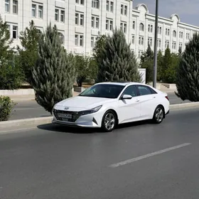 Hyundai Elantra 2021