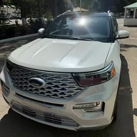 Ford Explorer 2021