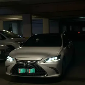 Lexus ES 350 2020