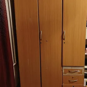 Шифоньер