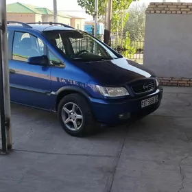 Opel Zafira 2002