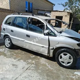 Opel Zafira 2000