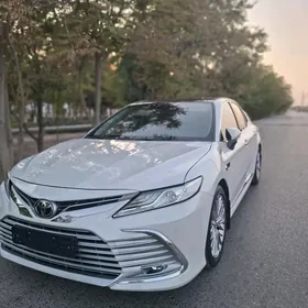 Toyota Camry 2023
