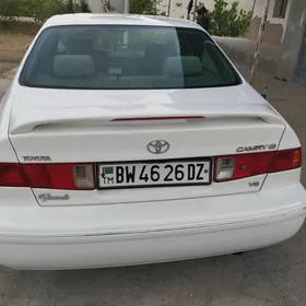 Toyota Camry 2000