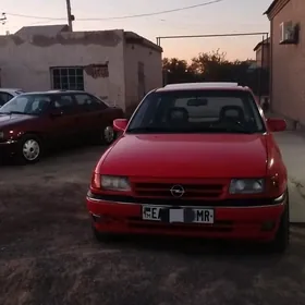 Opel Astra 1992