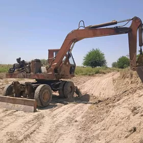 Caterpillar Excavator 1990