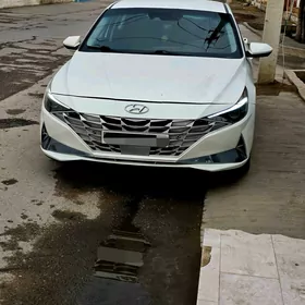 Hyundai Elantra 2021