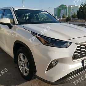 Toyota Highlander 2022