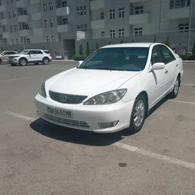 Toyota Camry 2004