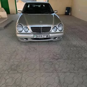 Mercedes-Benz E430 2000