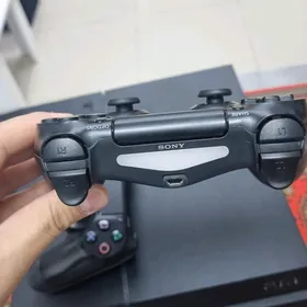 play station 4 fat