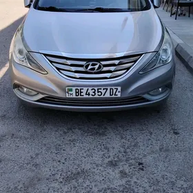 Hyundai Sonata 2011