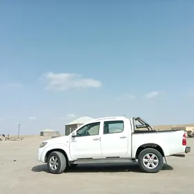 Toyota Hilux 2011