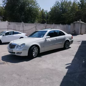Mercedes-Benz E350 2006