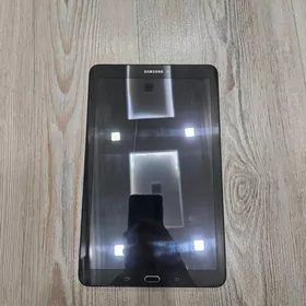 Планшет Samsung Galaxy Tab E