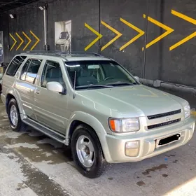 Infiniti QX4 1999
