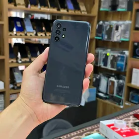 SAMSUNG  A13