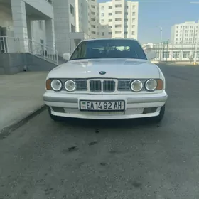 BMW 525 1990