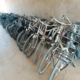 Velosipedler
