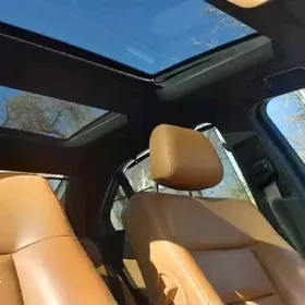 Mercedes-Benz E300 2012