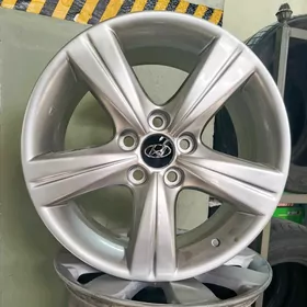 HYUNDAI ELANTRA DISKA R 17